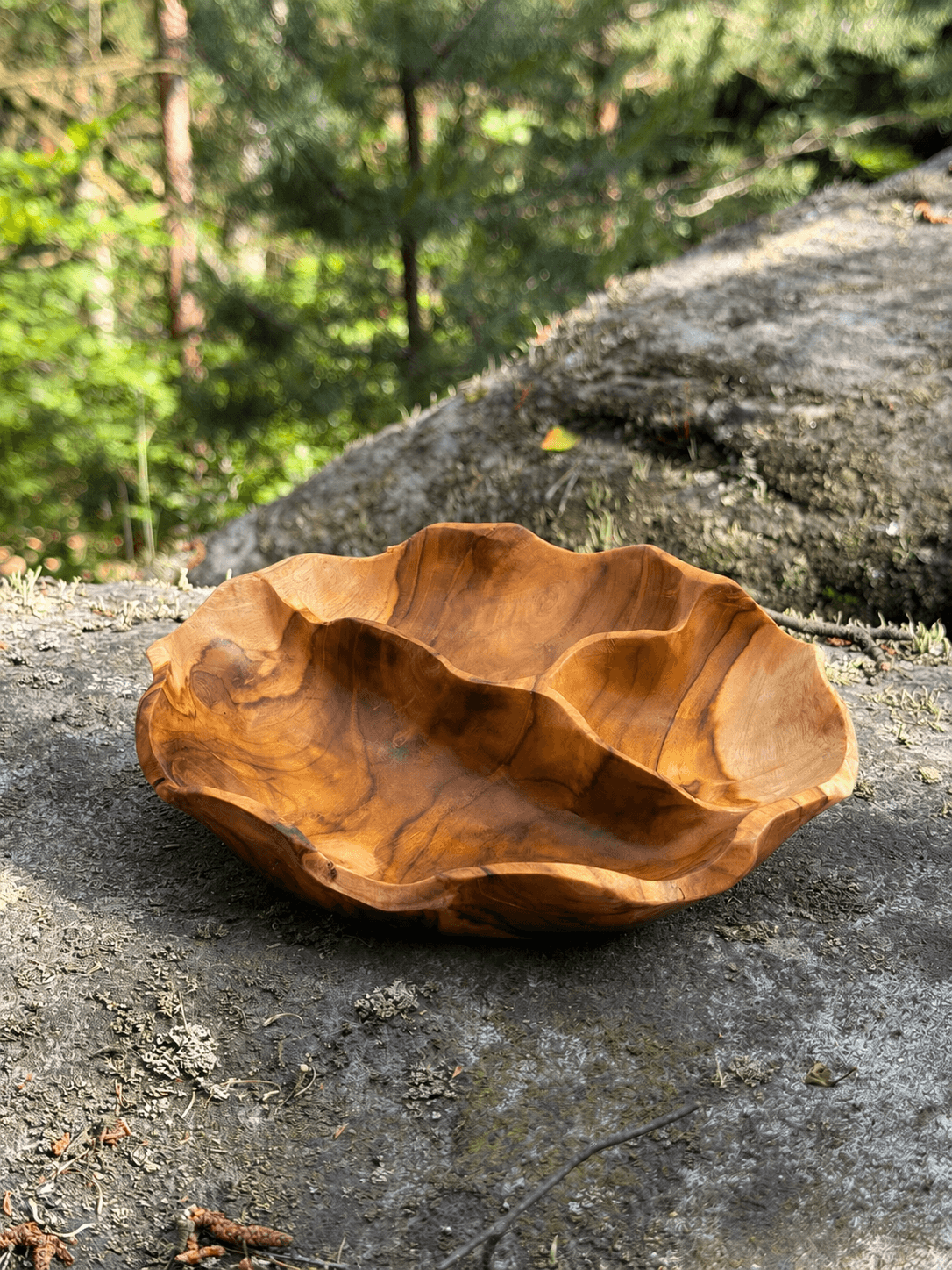 Teaková kulatá mísa – 3 sekce